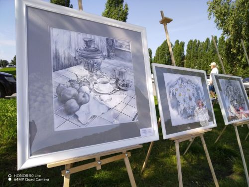 Лениногорскида пленэр кысаларында рәссамнар картиналар «җанландыра» (+фотолар)