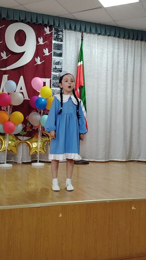Шәһәребезнең 6нчы мәктәбендә беренче сыйныф кызлары арасында «Татар кызы» бәйгесе үткәрелде (+ фотолар)