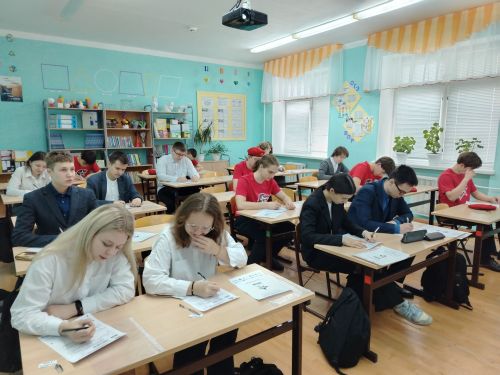 Лениногорскилылар «Җиңү диктанты» акциясенә кушылды