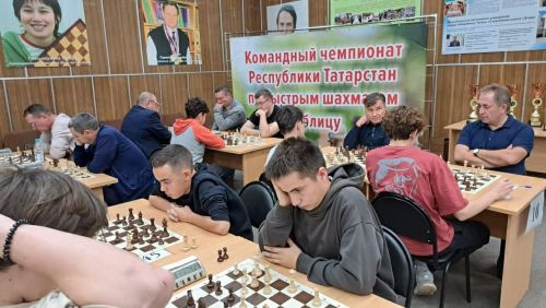 Лениногорск шахматчылары команда ярышларында көмеш-бронза һәм чемпион исемен яуладылар
