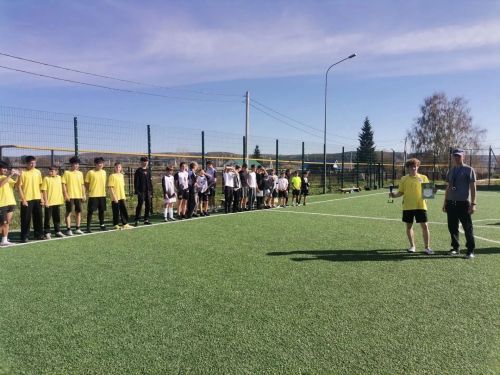 Шөгер мәктәбенең футбол командасы алтын медаль алды
