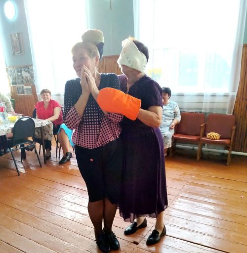 Мичурин авылы мәдәният йортында авыл хатын-кызлары көненә чара узды (+фотолар)