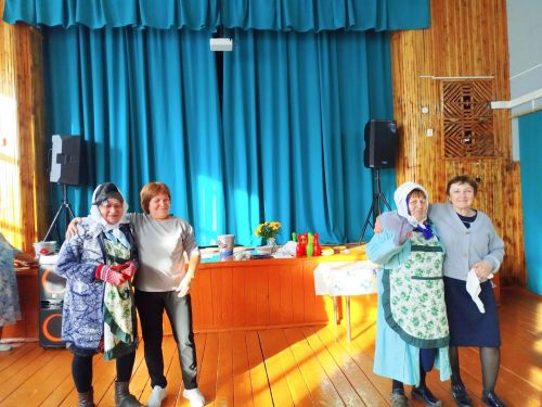 Мичурин авылы мәдәният йортында авыл хатын-кызлары көненә чара узды (+фотолар)