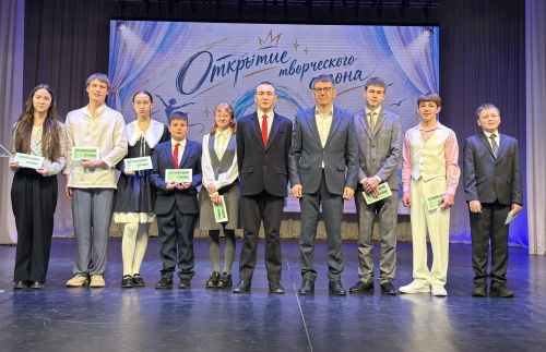 Лениногорск Мәдәният сараенда иҗат сезоны ачылды