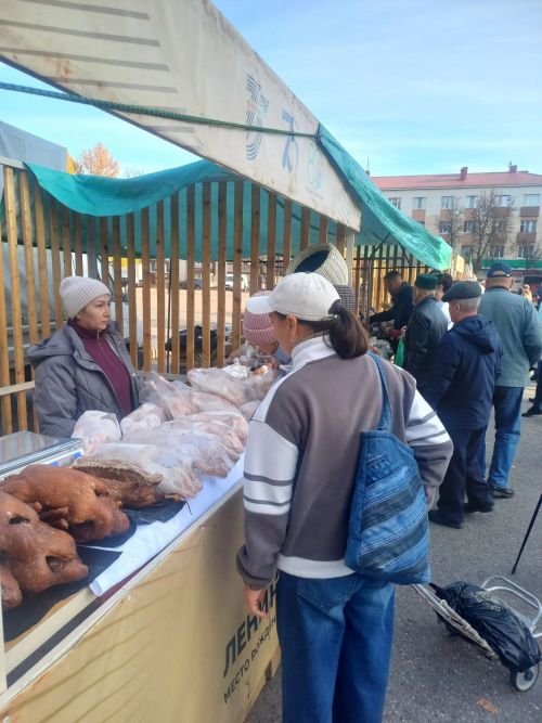 Шәһәрлеләргә – авыл ризыклары: Лениногорскида ярминкәләр дәвам итә