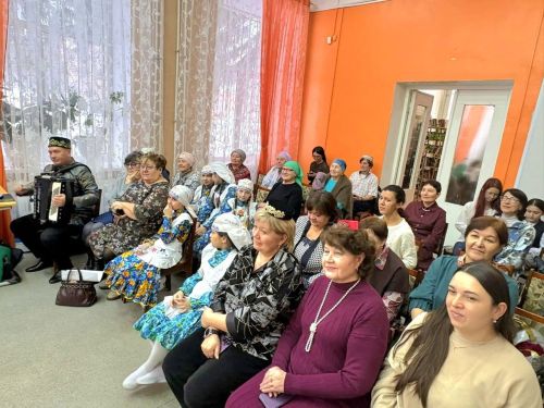 Зәй-Каратай авылының «Рәйхан» ансамбле Үзәк китапханәдә кышкы озын кичне ямьләндерде