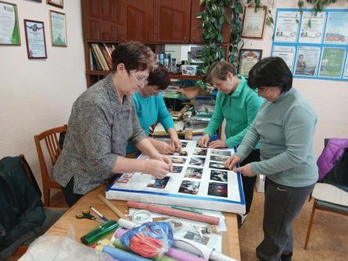 Сугышлы авылы мәдәният йортында тыл батырларына багышланган стенд барлыкка килде