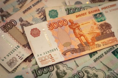 Гыйнварда хезмәт хакына өстәмә: аны Татарстанда кемнәр алачак