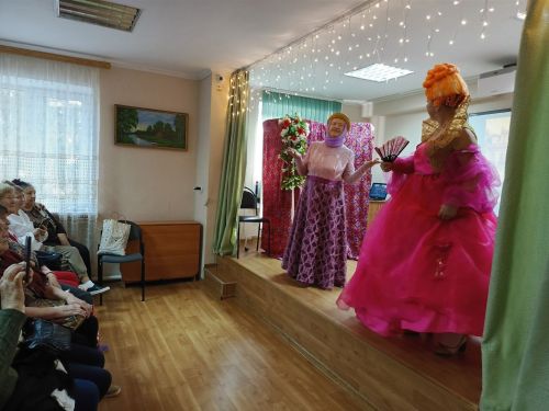 Лениногорск өлкәннәре өчен «Театраль остаханә» эшли