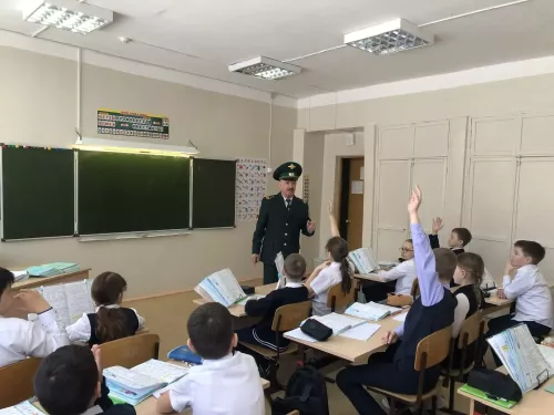 Шөгер мәктәбе укучыларына табигатьне саклауга өлеш кертә алулары турында сөйләделәр