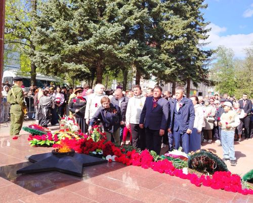 Лениногорскилылар Бөек Ватан сугышында һәлак булганнарны искә алдылар (+ фотолар)