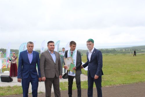 Лениногорск Сабан туе: дуслык, бердәмлек һәм хезмәт бәйрәме