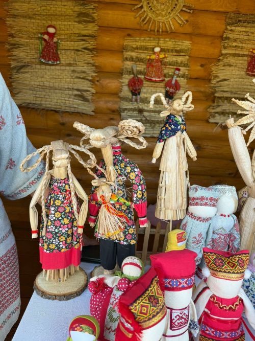 «Валда Шинясь» мордва бәйрәмендә Лениногорскиның Туган якны өйрәнү музее һәм  «Эрзянка» коллективы булды