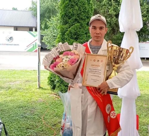 Безнең район белгече - Назар Ефаров һөнәри осталык бәйгесендә абсолют җиңүче