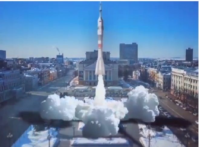 Татарстан Президенты үзенчәлекле итеп Космонавтика көне белән котлады