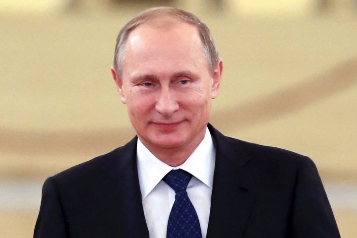 Владимир Путин халык сорауларына җавап бирә