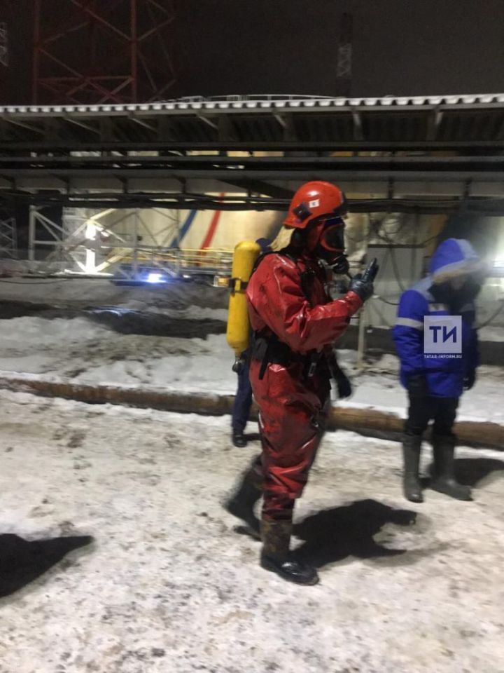 Спасатели подняли тела двоих погибших на пожаре в резервуаре «Транснефти» в Альметьевске