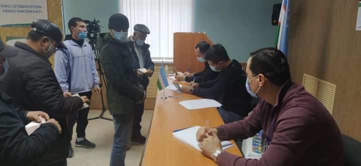Лениногорскида яшәүче Үзбәкстан гражданнары  үз дәүләтенең яңа җитәкчесе өчен тавыш бирделәр