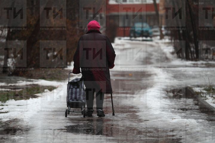 Әнине кичердем. Бүген аңа ярдәм итеп яшим...