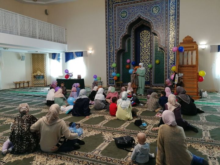 Лениногорскиның «Ихлас» мәчетендә балалар өчен Ислам нигезләре буенча курслар эшли башлады