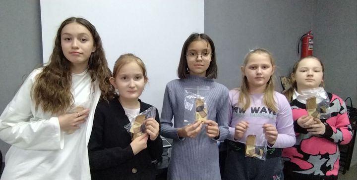 Лениногорскида «Блокада икмәге» акциясе үткәрелде (+фотолар)