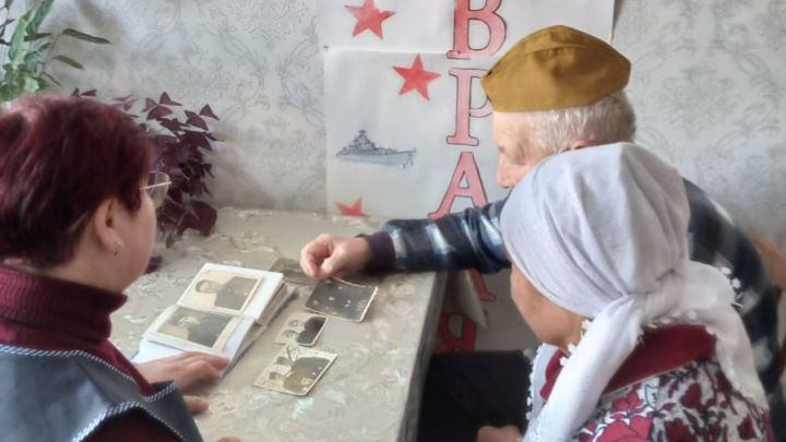 Үрнәк авылында тәрбиягә алынган гаиләне якынлашып килүче бәйрәм белән котладылар
