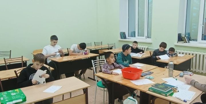 Лениногорск мәчете кышкы каникулда балалар ялын оештырды