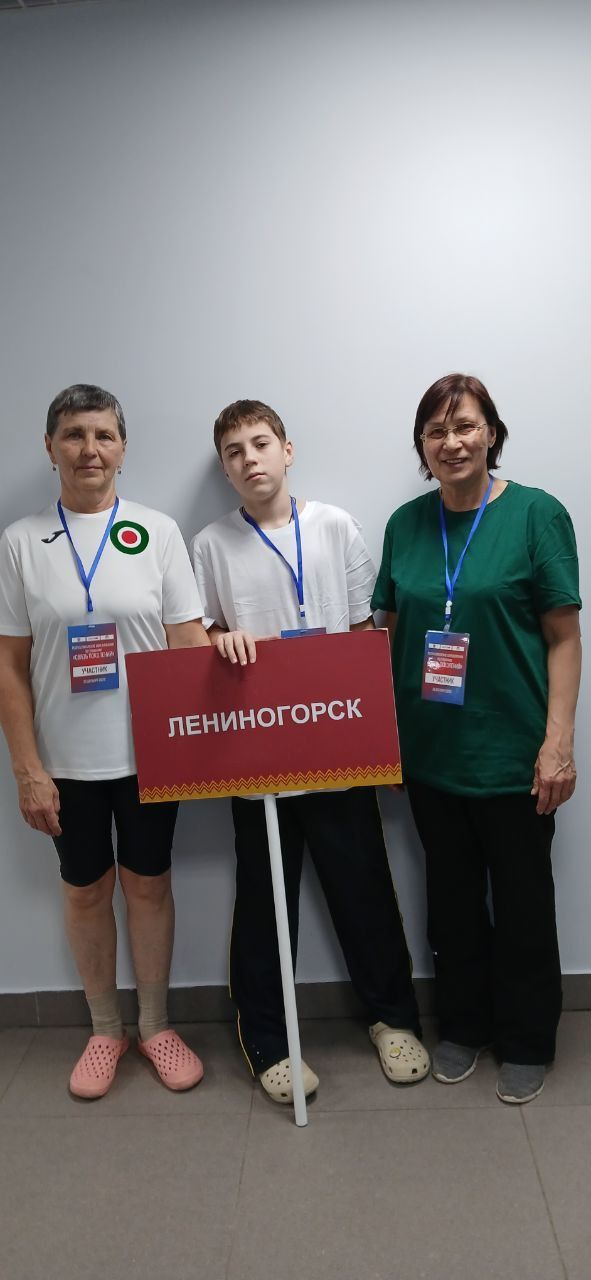 Казанда йөзү буенча узган ярышларда Лениногорск командасы икенче урын алды