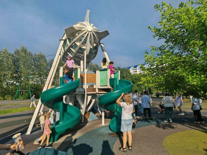 Ишегаллары төзекләндерелә башлагач, шәһәрнең йөзе үзгәреп китте: Лениногорскида «Безнең ишегалды» күршеләр фестивале узды