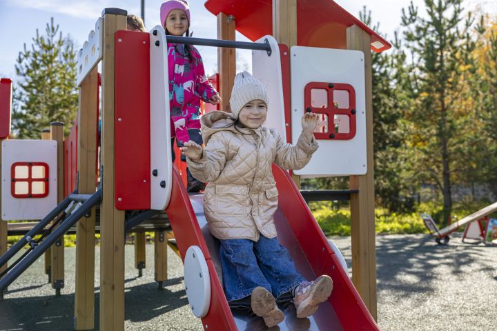 Лениногорскиның «Юбилейный» паркында яңа уен һәм спорт мәйданчыклары барлыкка килде