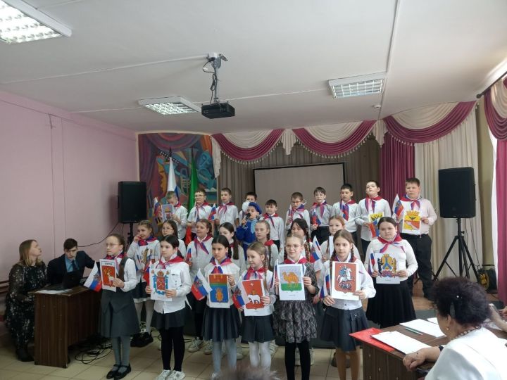 Халыклар бергә дус булганда – көчле: Лениногорскида 8нче мәктәптә фестиваль үтте