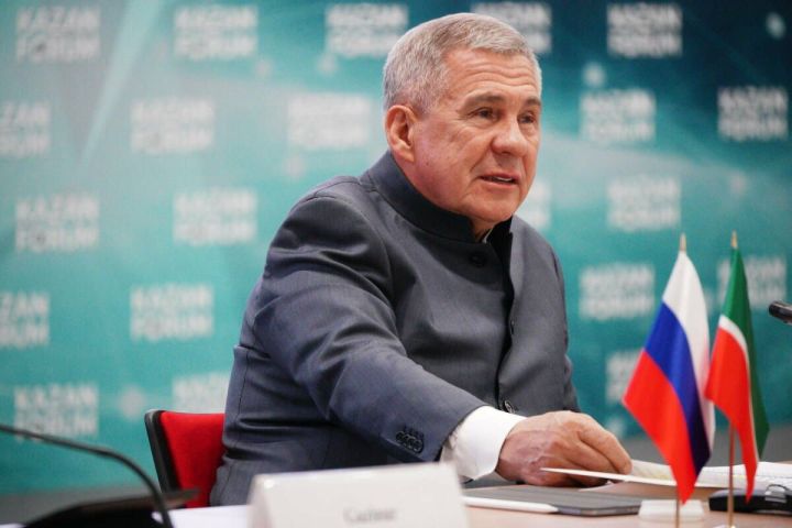 Рөстәм Миңнеханов: Киләчәгебезнең нинди булачагы - нәкъ менә сезгә бәйле