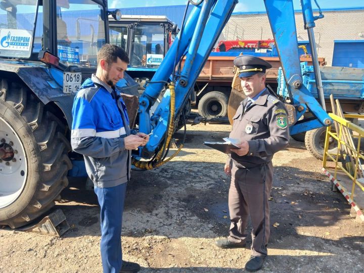 Лениногорскида үзйөрешле машиналар белән идарә итү хокукына имтиханнар тапшырдылар