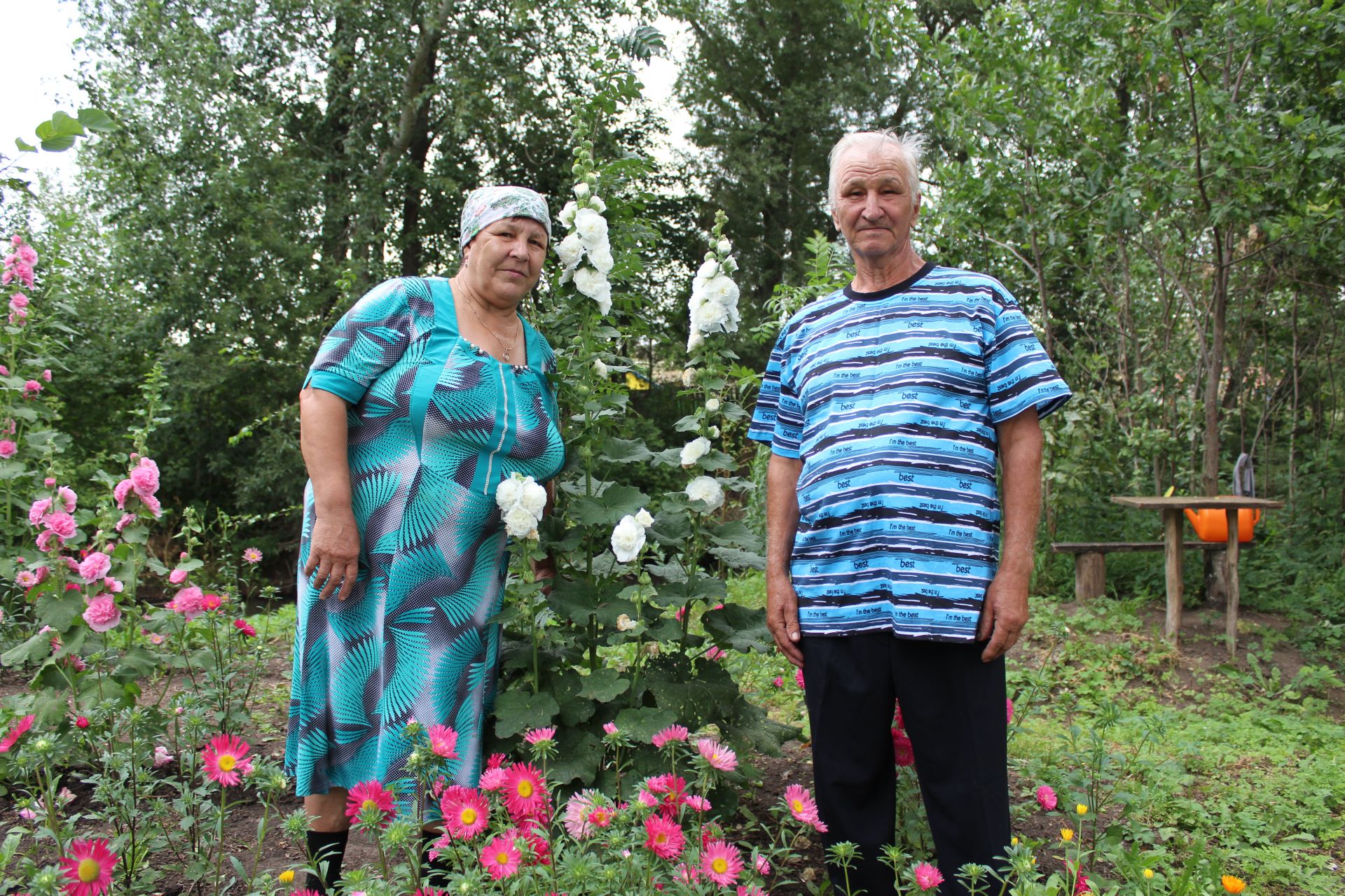 Урдалыда яшәүче Вагизовлар гаиләсе  су буен гөлбакчага әйләндергән (ФОТОЛАР)