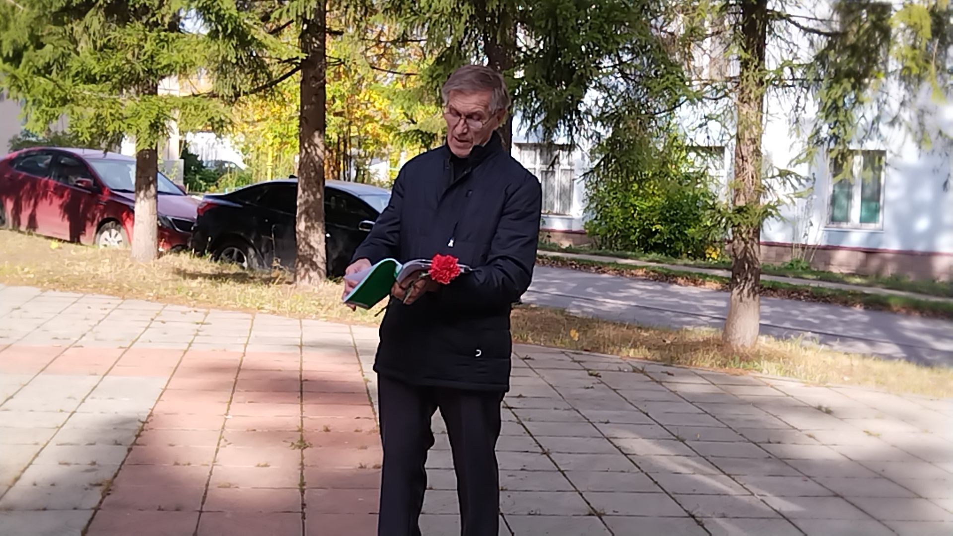Ветераннар Советы каршында Александр Кондратьев һәйкәленә чәчәкләр куелды (+фотолар)