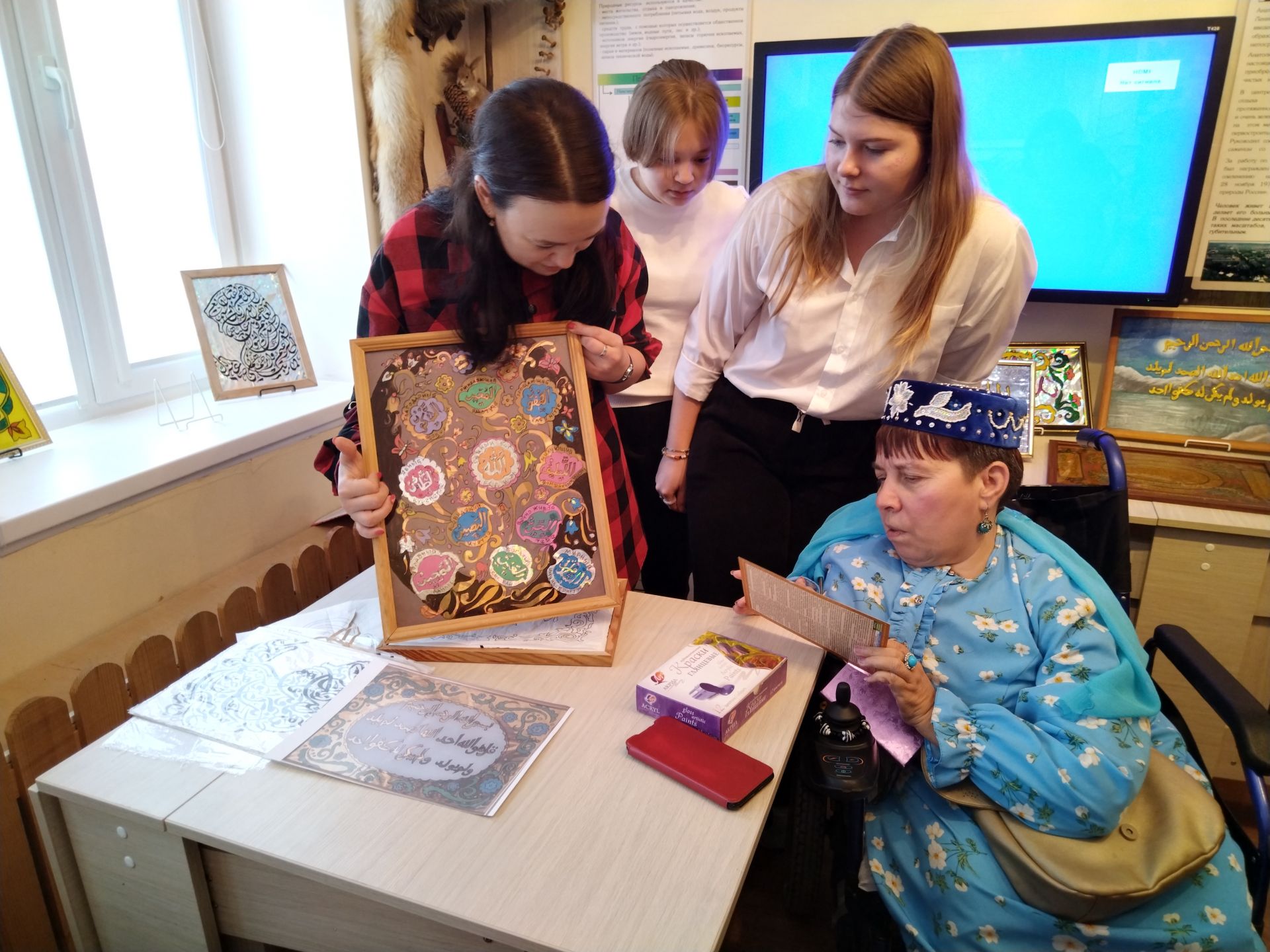 Лениногорск музеенда булачак рәссамнарга шамаил сәнгате турында сөйләделәр (+фотолар)