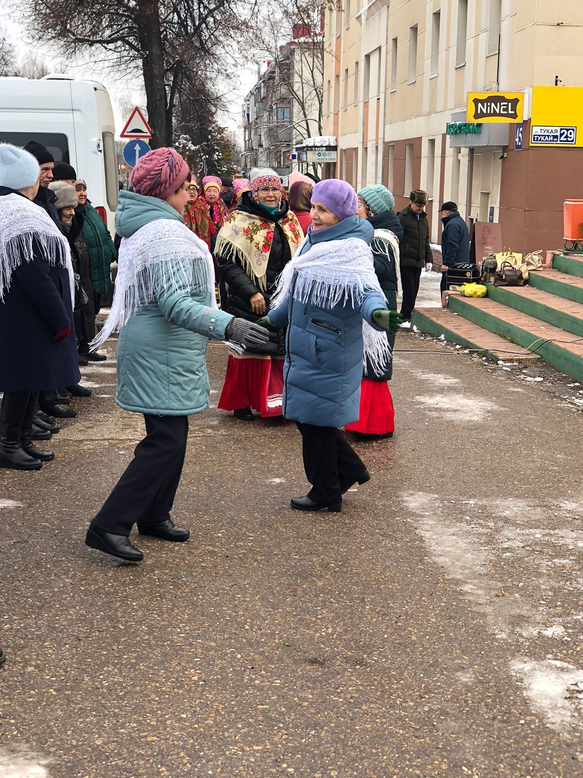 Лениногорскида Халыклар бердәмлеге көне уңаеннан бәйрәм концерты оештырылды
