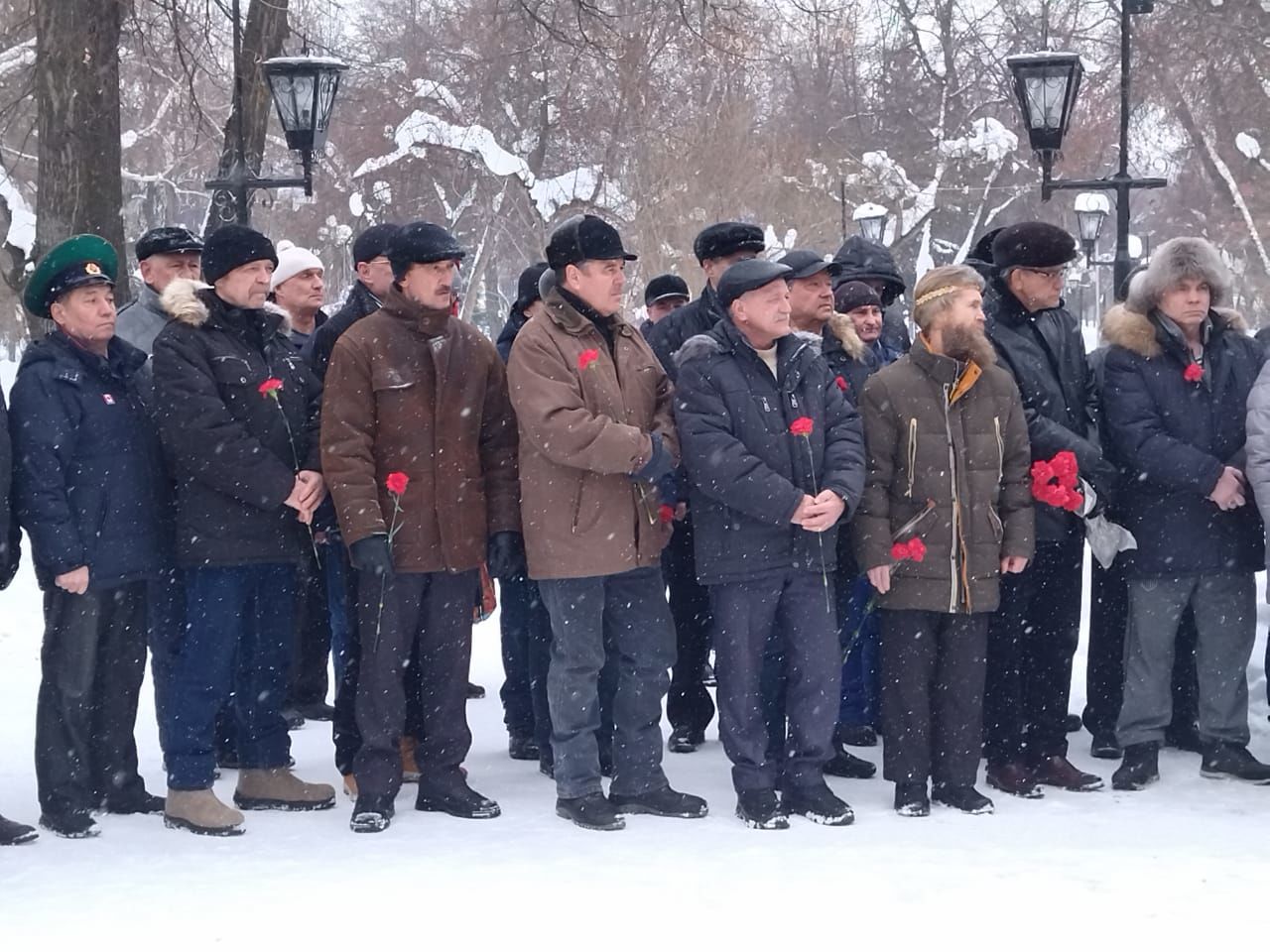 Лениногорскида  әфганчы-солдатларны искә алу митингы булды