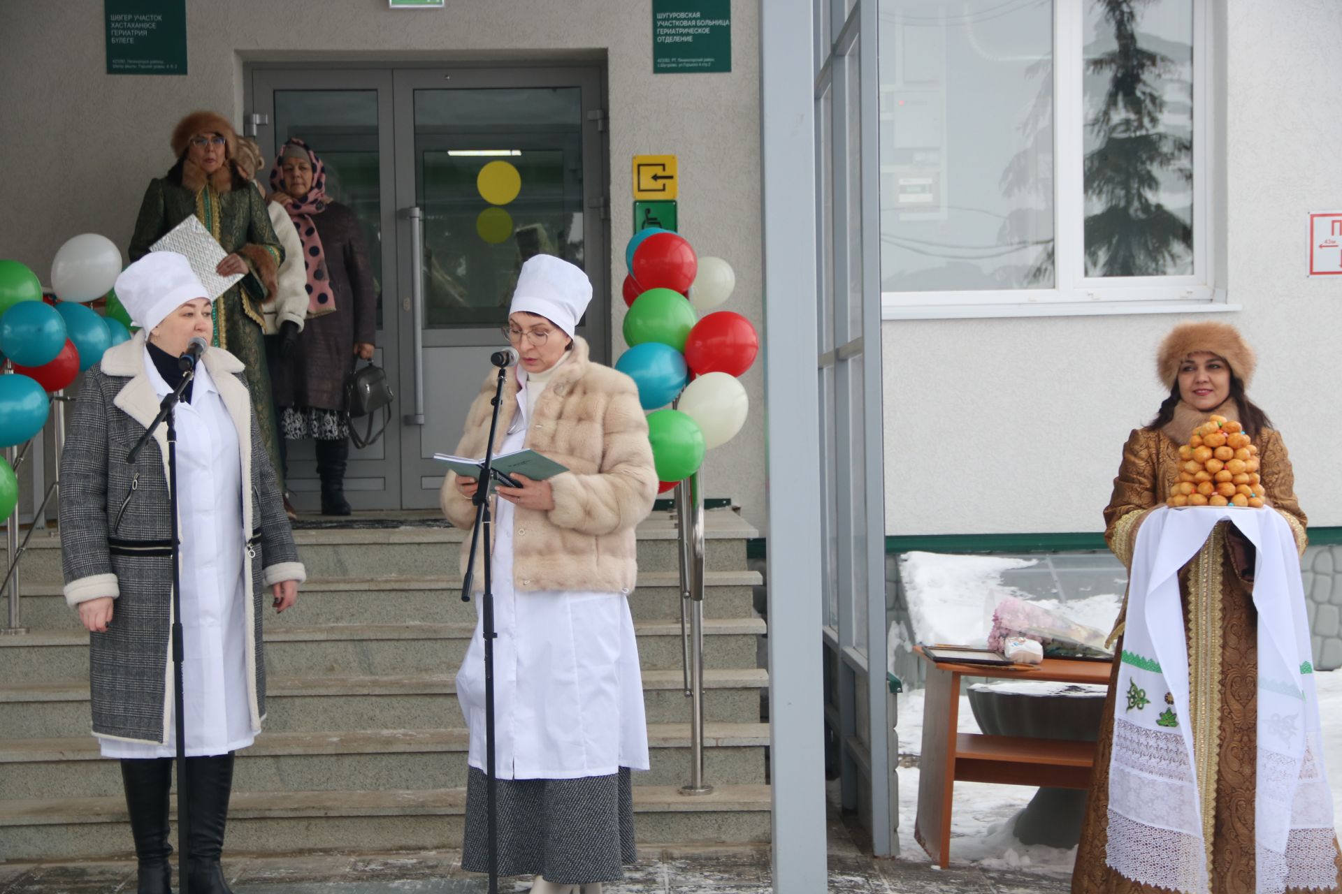 Сигез еллык тәнәфестән соң Шөгер участок хастаханәсе янәдән ачылды (+фотолар)