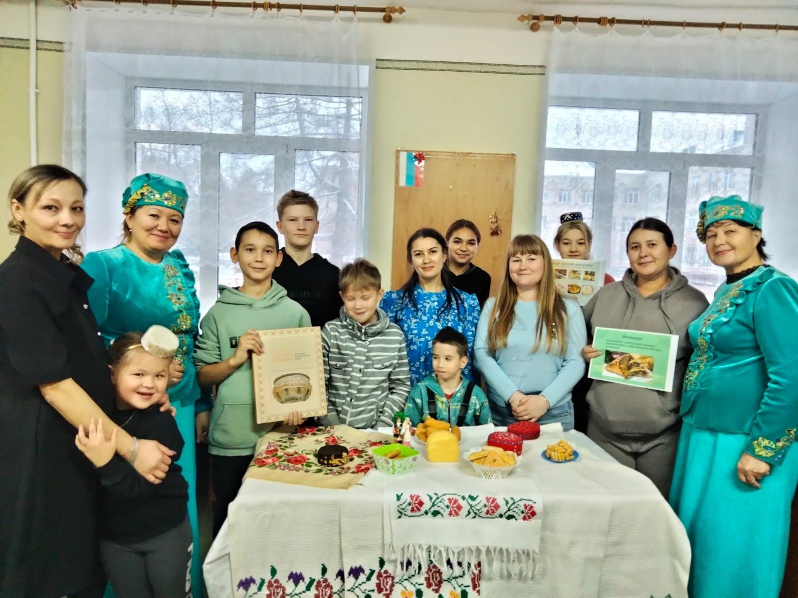 Лениногорскиның «Исток-Башлангыч» үзәгендә татар халкының милли ризыклары турында сөйләштеләр