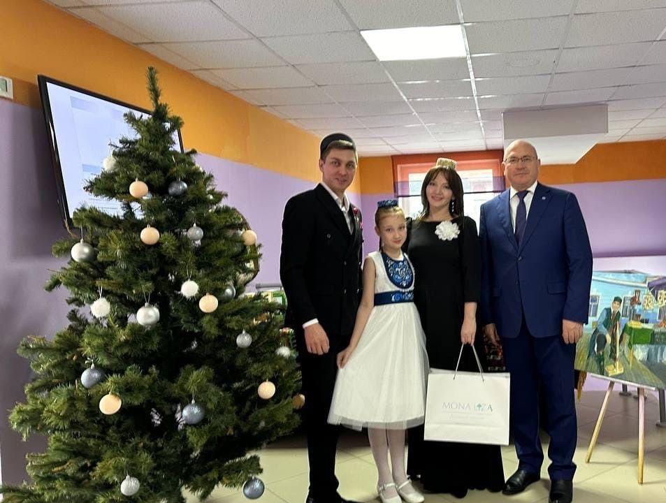 Лениногорскидан Гыйззәтуллиннар гаиләсе “Пар канатлар”  гаилә бәйрәмендә катнашты