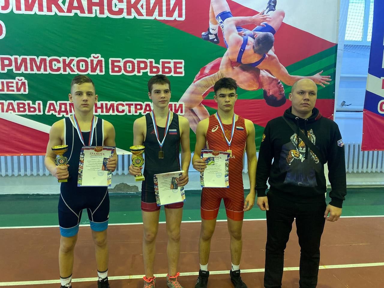 Лениногорск көрәшчеләре Баулыдан җиңүләр белән кайтты