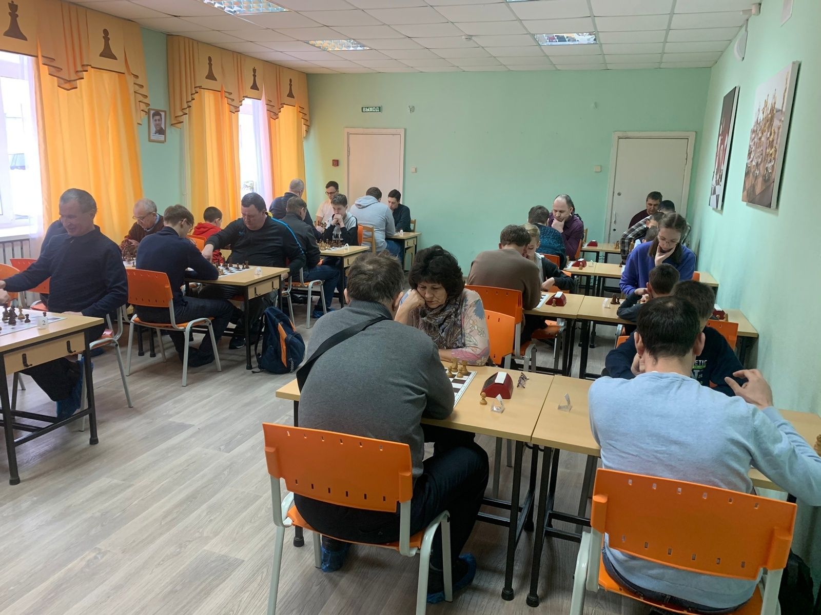 Лениногорск хатын-кызлары шахмат ярышында көч сынашты (фотолар)