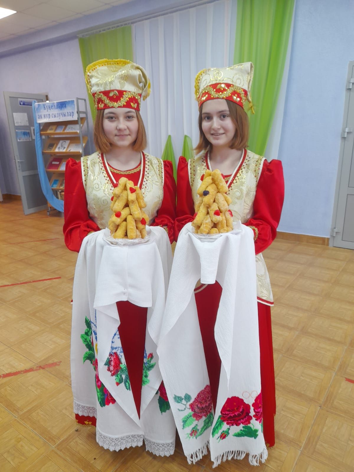 Куакбашта бөек галим Габдерәхим Утыз Имәнинең шәҗәрәләре буенча китап тәкъдим иттеләр