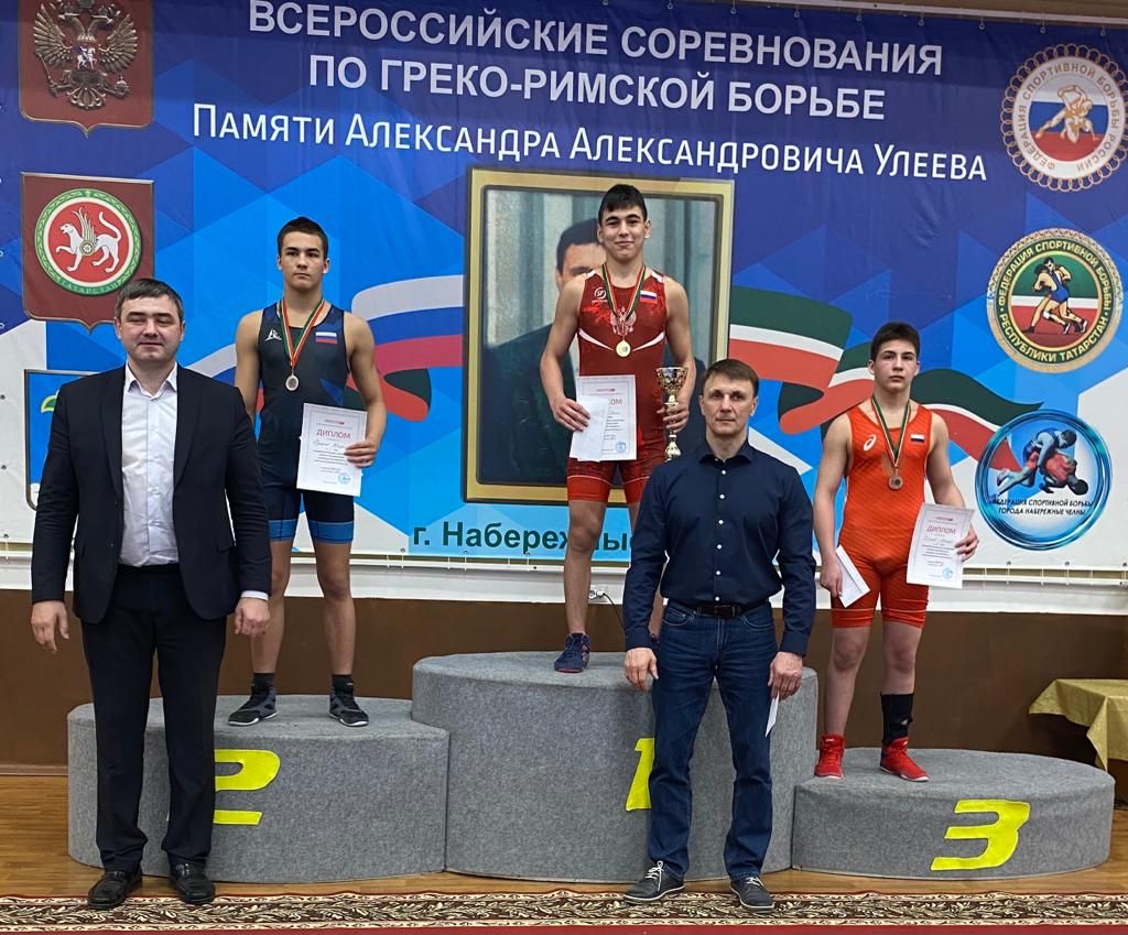 Лениногорскиның грек-рим көрәшчеләре Бөтенроссия турнирында бронза яулады