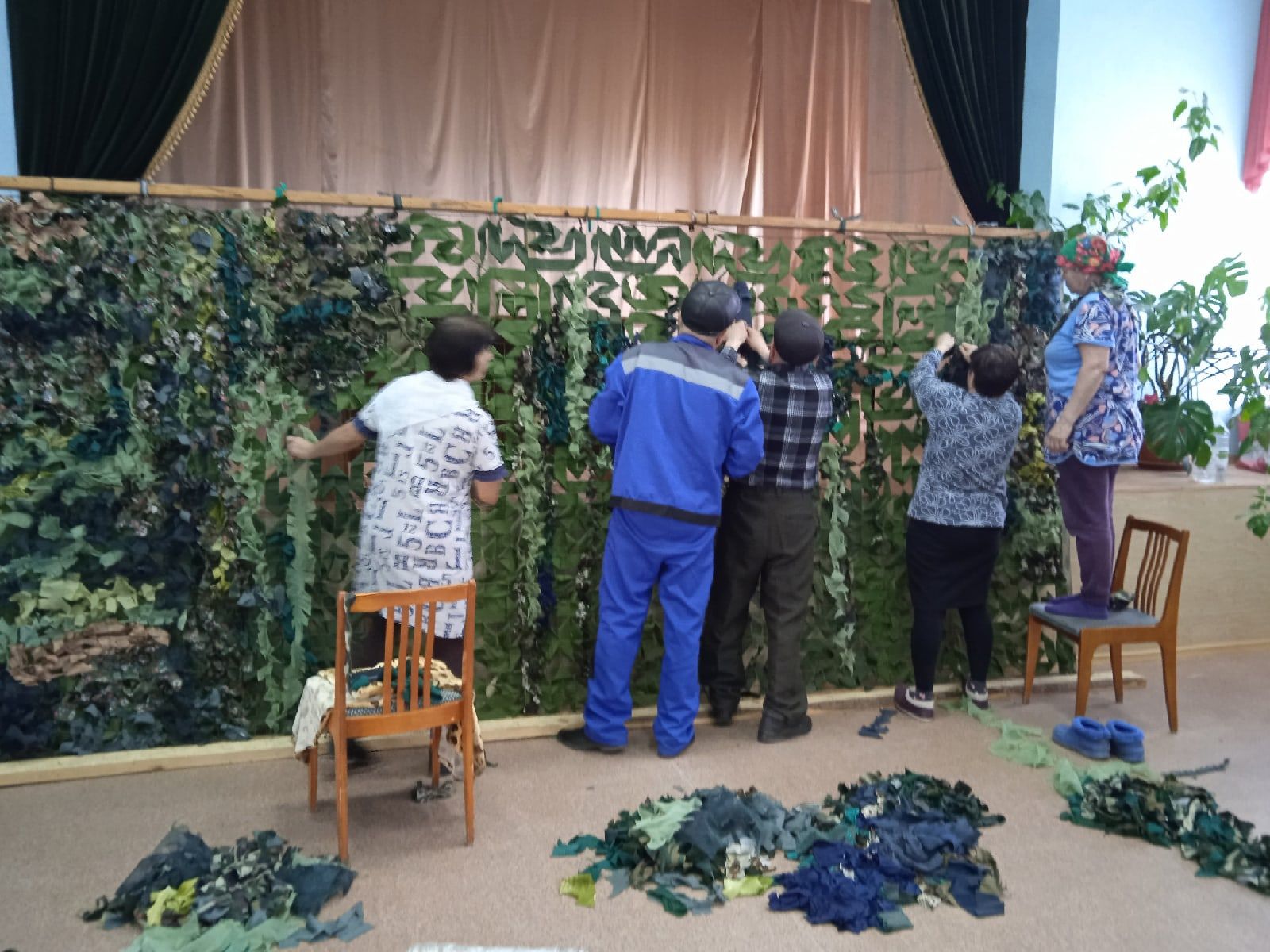 Районның Сугышлы авылы халкы маскировка челтәрләре үрә
