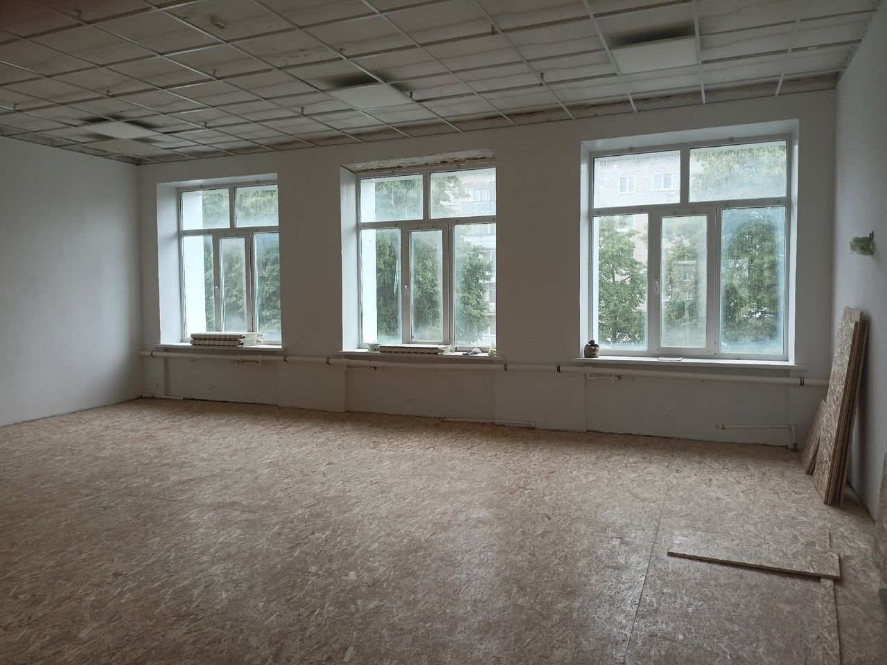 Лениногорскиның 8нче мәктәбендә ремонт эшләре бара