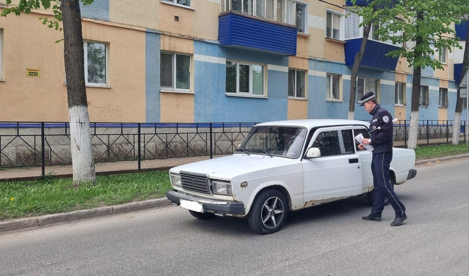 Лениногорск ЮХИДИ хезмәткәрләре тонировка буенча рейд үткәрде