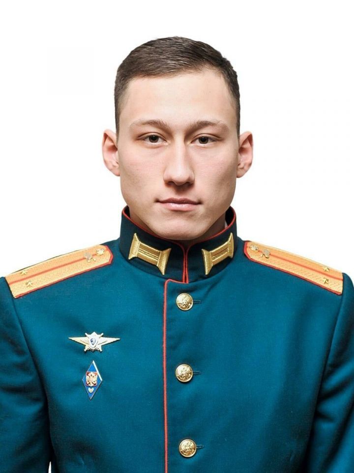 Дамир Исламов истәлегенә. Каһарманлык үрнәгендә яшь буынны да тәрбияләү мөһим.