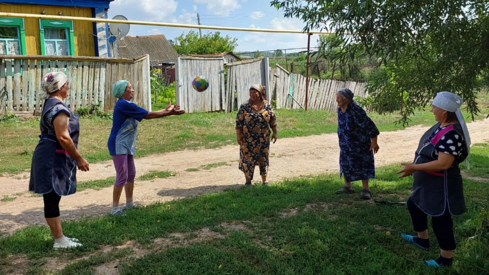 Урдалының өлкән яшьтәгеләре яшьлектәге спорт уеннарын искә төшерделәр